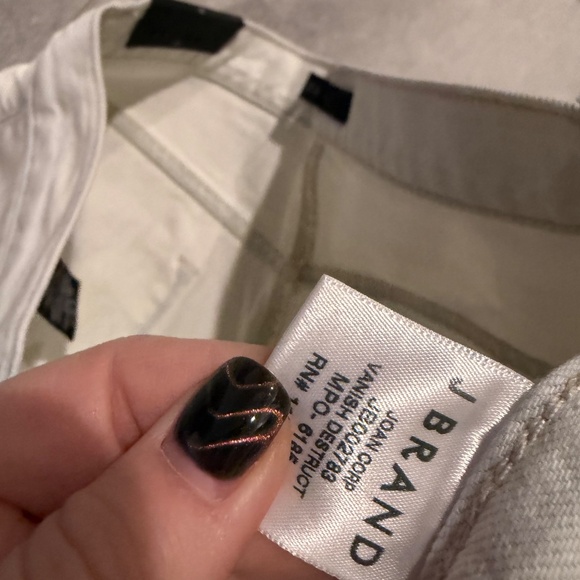 J Brand Joan Crop Jean in Vanish Destruct Wash Size 30 - Picture 6 of 7
